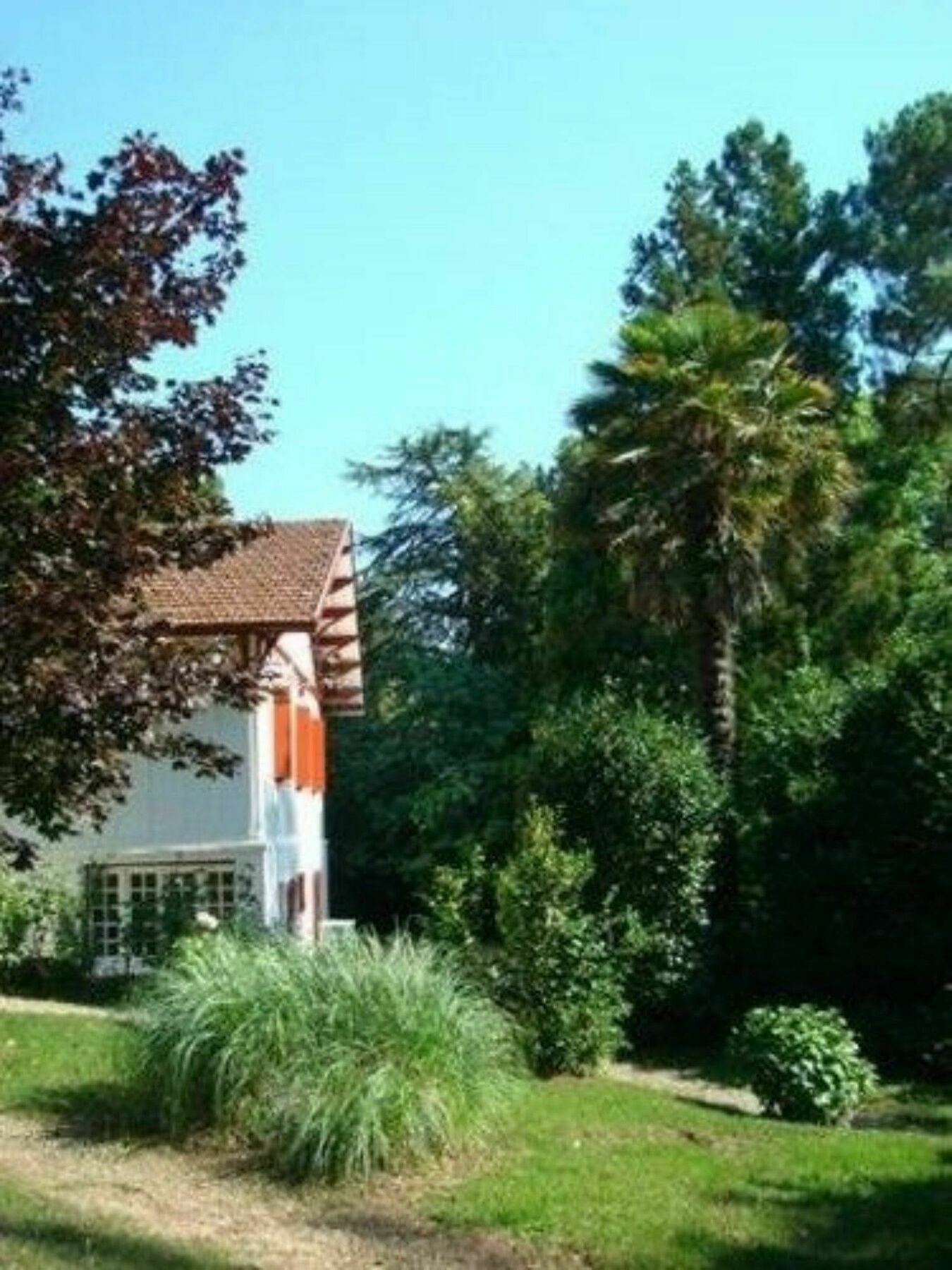Un Jardin A Biarritz Hotel Buitenkant foto